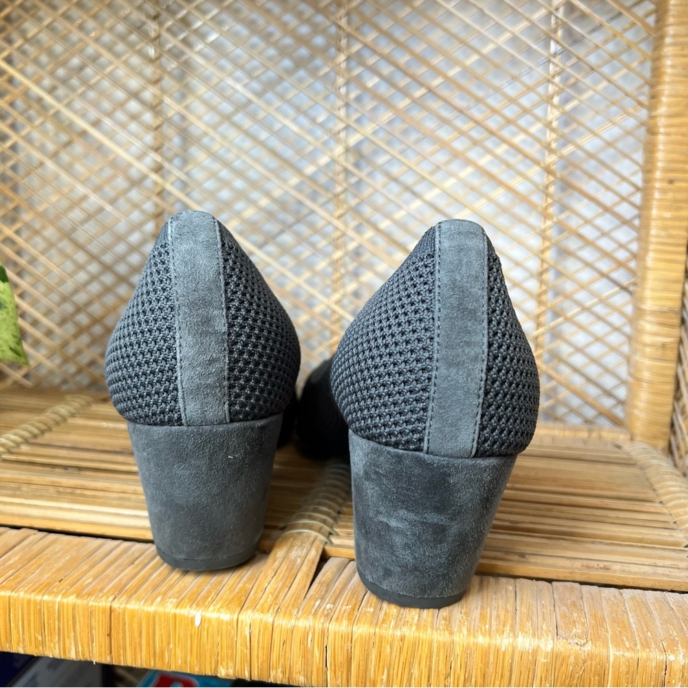 Eileen Fisher Kiss Stretch Knit Pump Heels Gray Size 9 - Picture 5 of 7